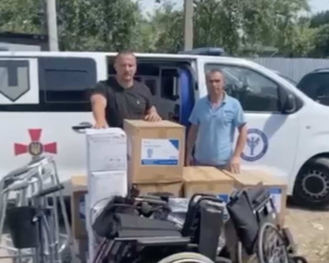 A massive thank you to the people of #hereford for the mobility aids and medical equipment sent to Ukraine hospitals!